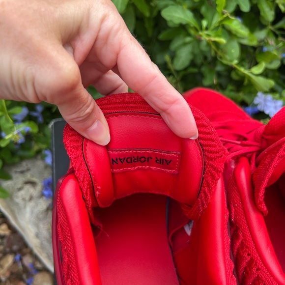 Air Jordan 4 Retro Flyknit Sneakers Red Size 10.5 - Picture 8 of 10